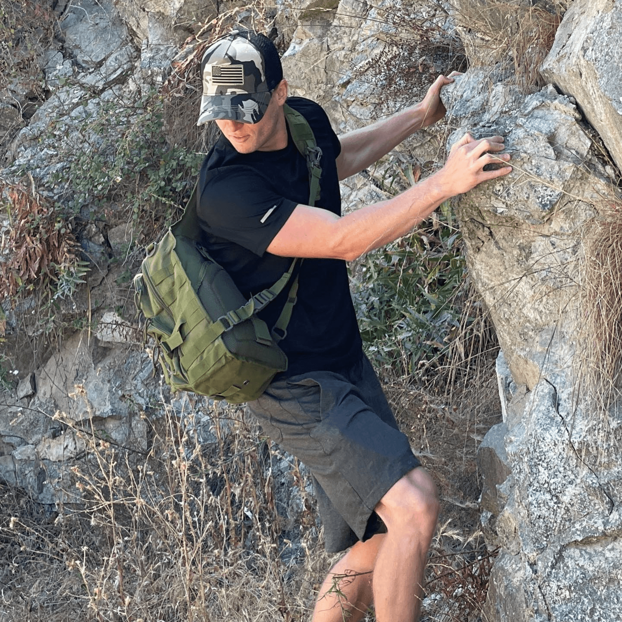 Tactical Sling Pack – Compact Military Shoulder Bag